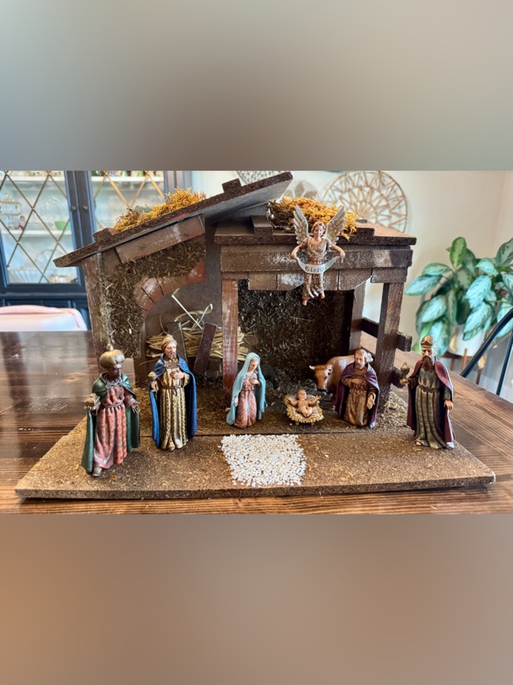 Vintage Sears Italian Made 9 Piece Nativity Set with Wood Stable